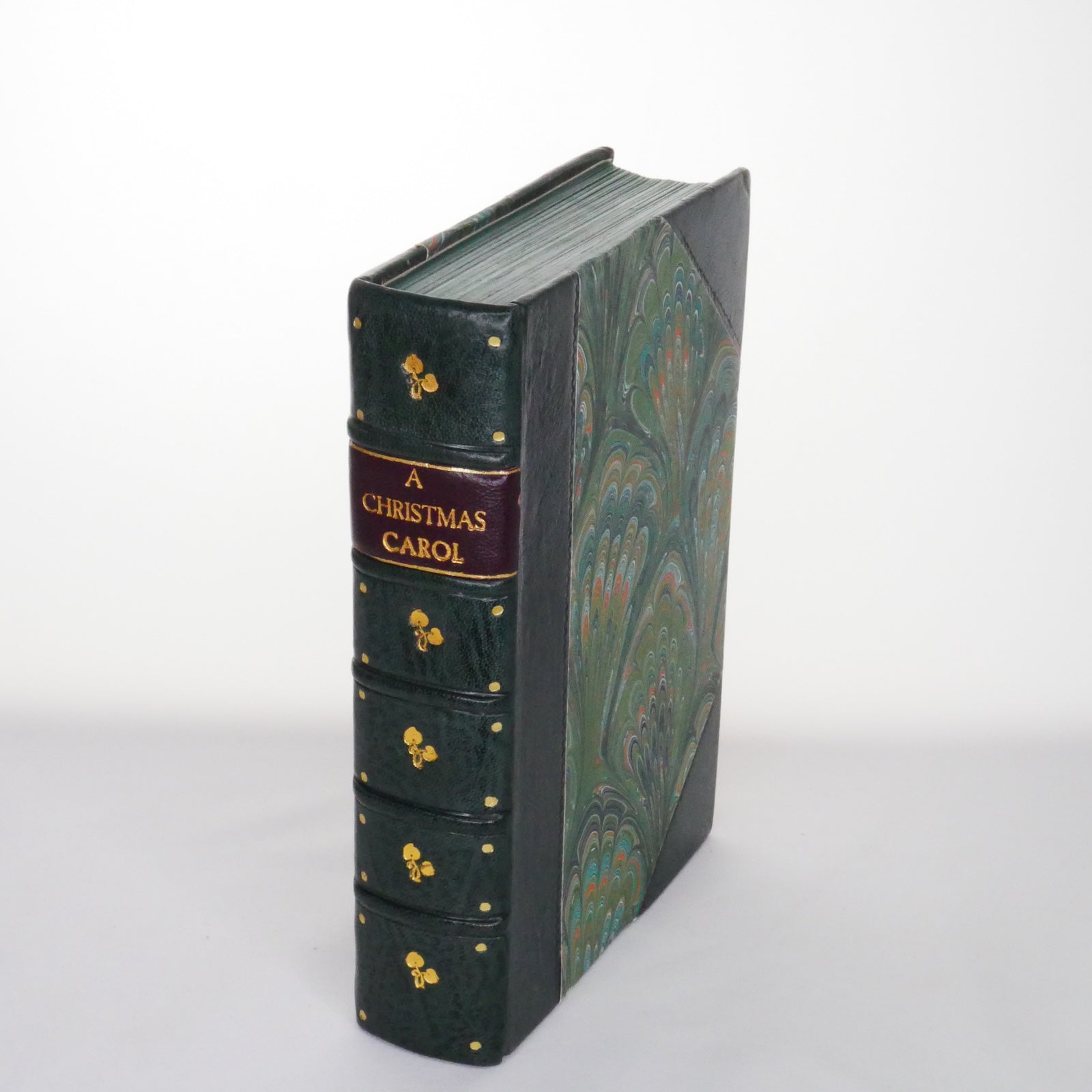 A Christmas Carol – Charles Dickens, Illustrated by Arthur Rackham (William Heinemann, 1933)