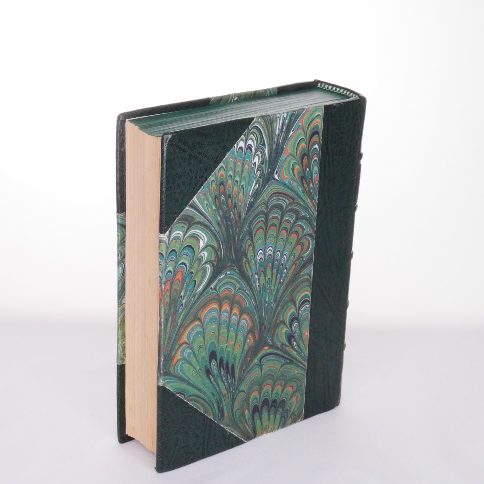 A Christmas Carol – Charles Dickens, Illustrated by Arthur Rackham (William Heinemann, 1933)