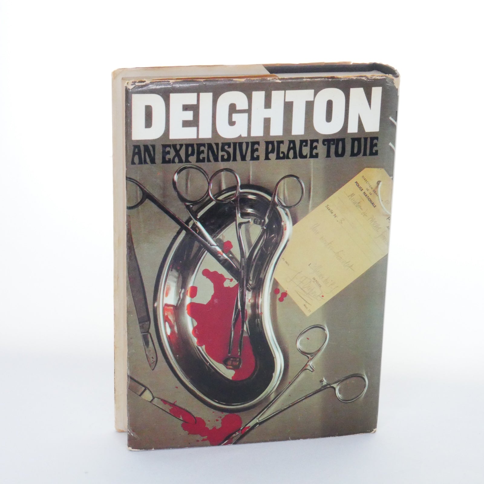 An Expensive Place to Die - Len Deighton (Jonathan Cape, First Edition 1967)