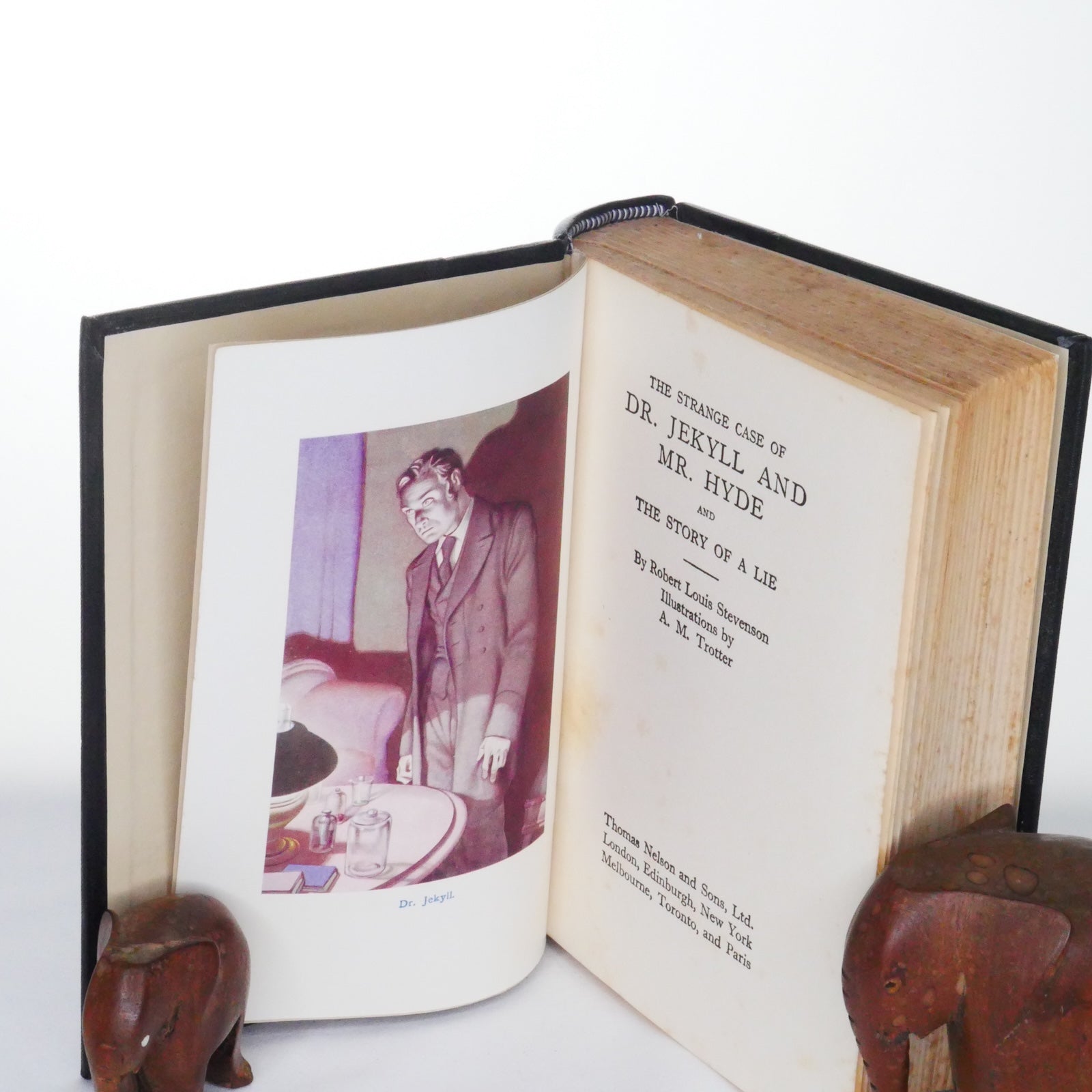 The Strange Case of Dr. Jekyll and Mr. Hyde – Robert Louis Stevenson, Illustrated by A. M. Trotter