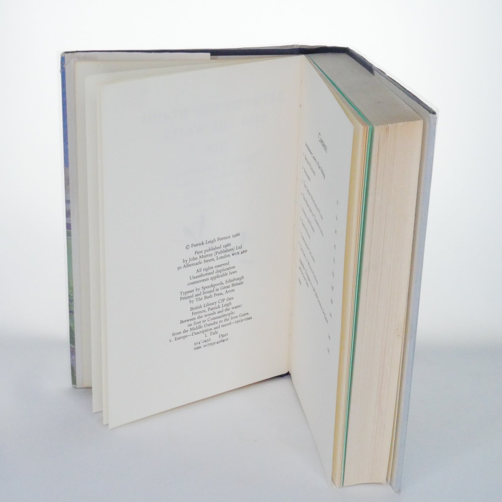 Between the Woods and the Water – Patrick Leigh Fermor (1st Edition 1986 – John Murray)