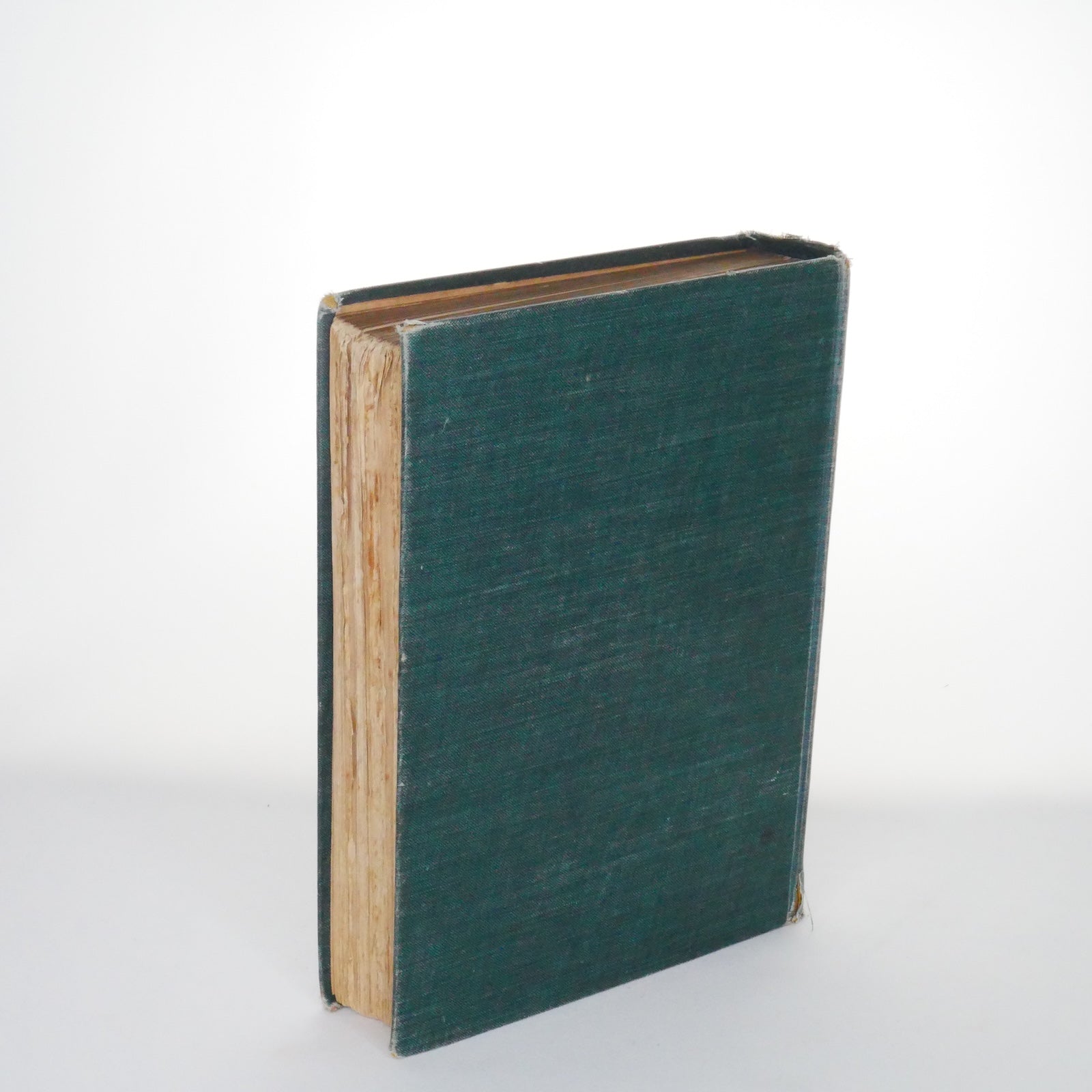 The Essays of Elia – Charles Lamb (Methuen & Co., 1902 – Illustrated by A. Garth Jones)