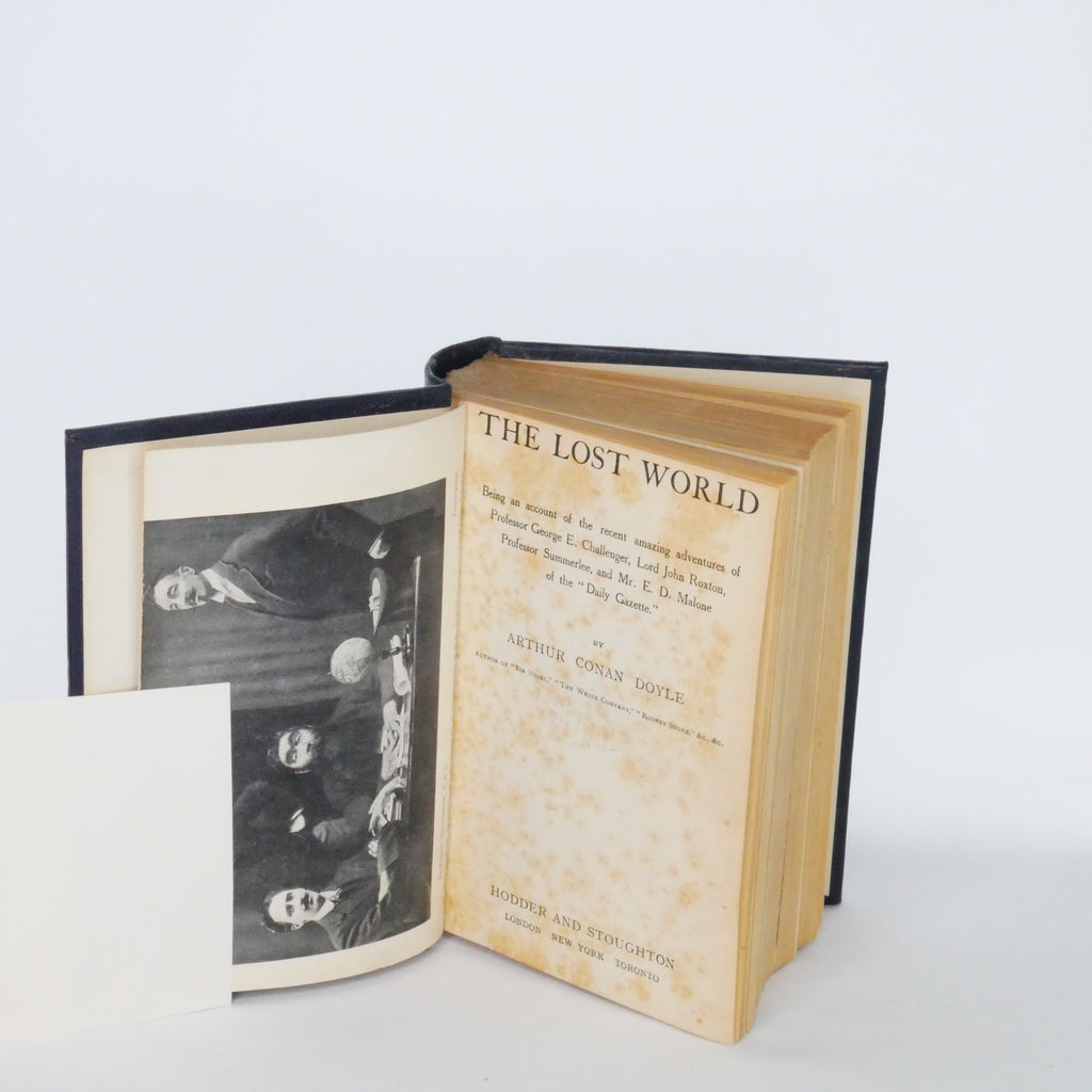 The Lost World - Arthur Conan Doyle (Hodder & Stoughton, c.1923, Rebound 1959)