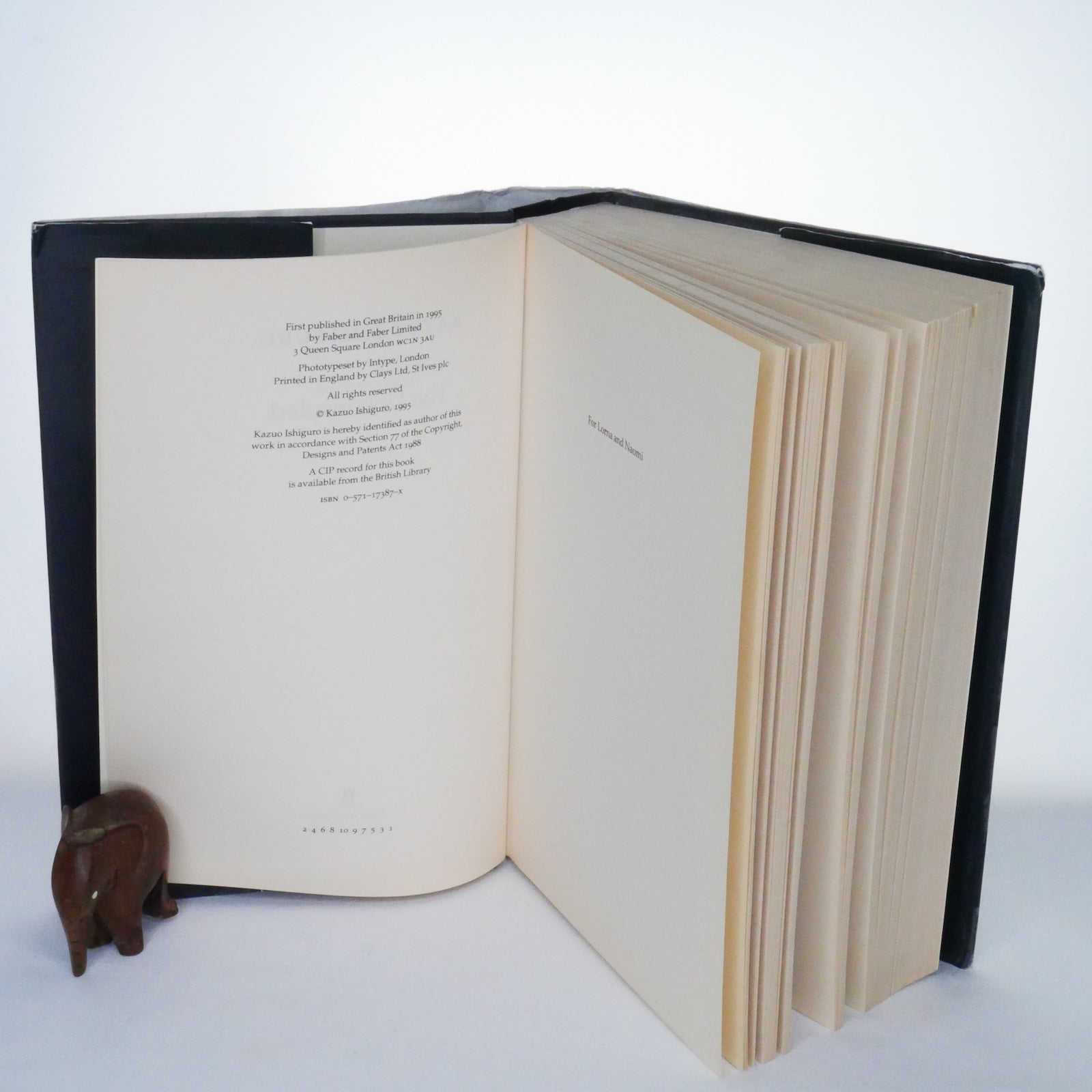 The Unconsoled - Kazuo Ishiguro (Faber and Faber, UK First Edition, 1995)